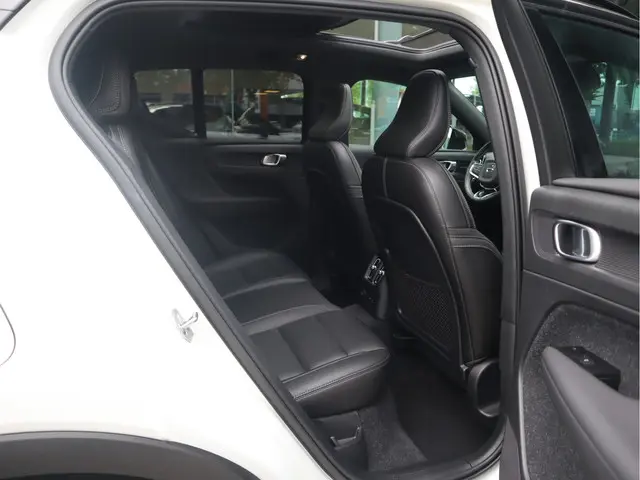 Volvo XC40 1.5 T5 Recharge 2021 Hybride Benzine 31