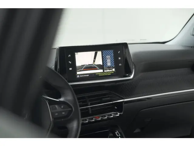 Peugeot 2008 PureTech 130 Allure 2020 Benzine 15