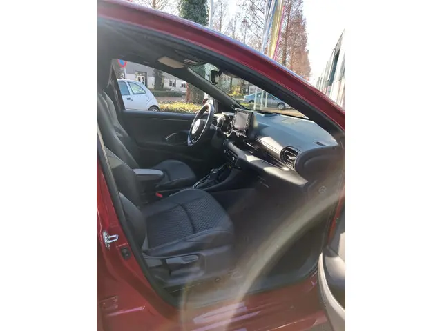 Toyota Yaris 1.5 Hybrid Executive 2021 Hybride Benzine 15