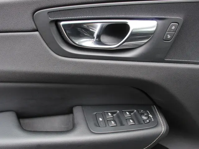 Volvo XC60 2.0 T5 R-Design Automaat 2019 Benzine 16