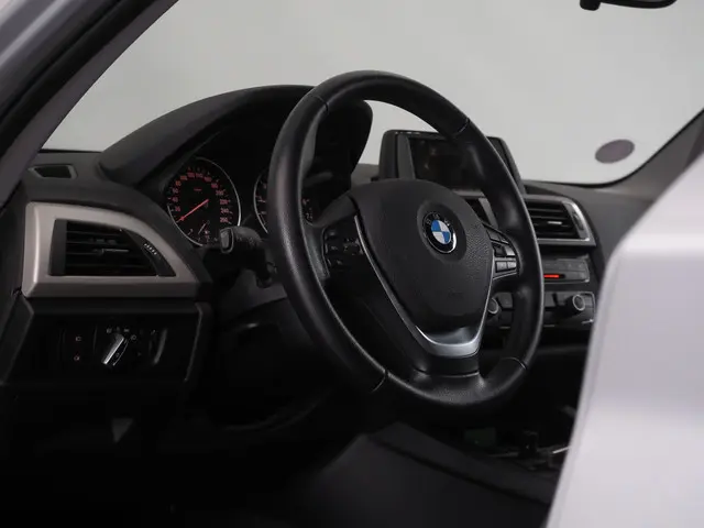 BMW 1 Serie 118i Essential 2015 Benzine 9