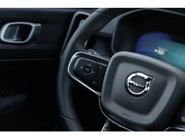 Volvo XC40 Extended Range Plus 2023 Elektrisch 27