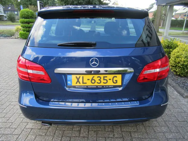 Mercedes-Benz B-Klasse 180 Automaat 2012 Benzine 7