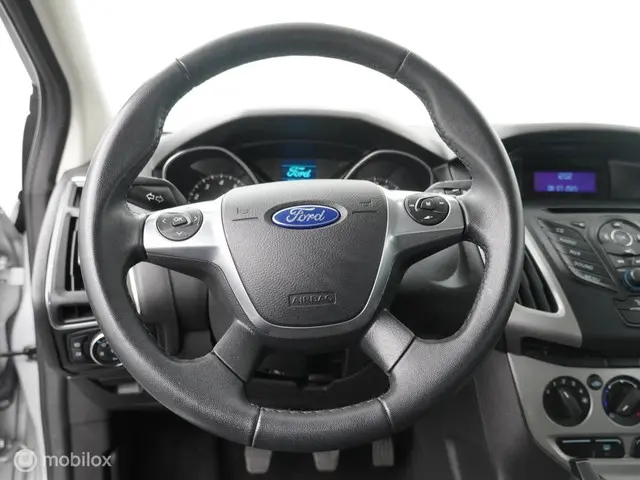 Ford Focus 1.0 EcoBoost Trend 2012 Benzine 12