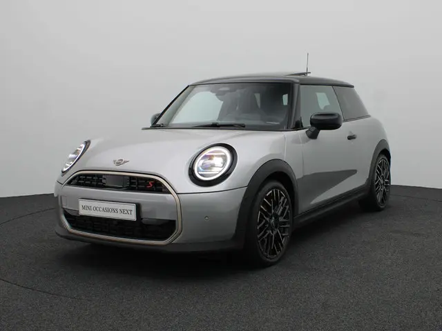 MINI 3-Deurs Cooper S 2025 Benzine 24
