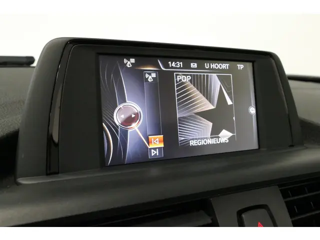 BMW 2 Serie Cabrio 218i Essential 2015 Benzine 11