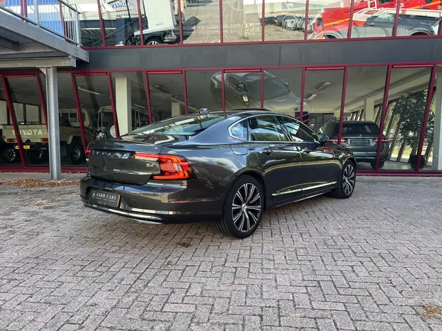 Volvo S90 3
