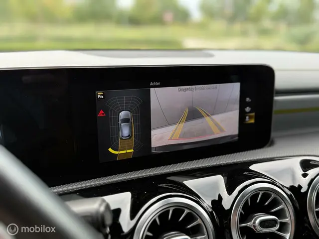 Mercedes-Benz A-Klasse 250 Premium Plus 2019 Benzine 19