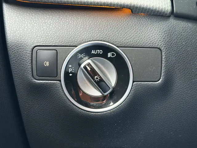 Mercedes-Benz B-Klasse 180 Prestige 2014 Benzine 34