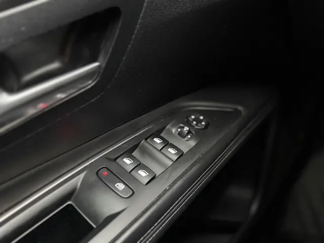 Peugeot 3008 1.2 PureTech Allure 2017 Benzine 25