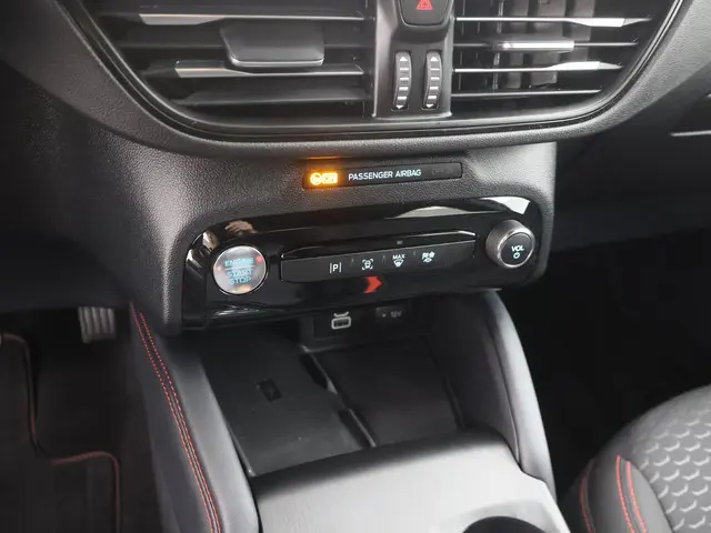 Ford Kuga 2.5 FHEV 190PK ST-Line 2025 Hybride Benzine 21