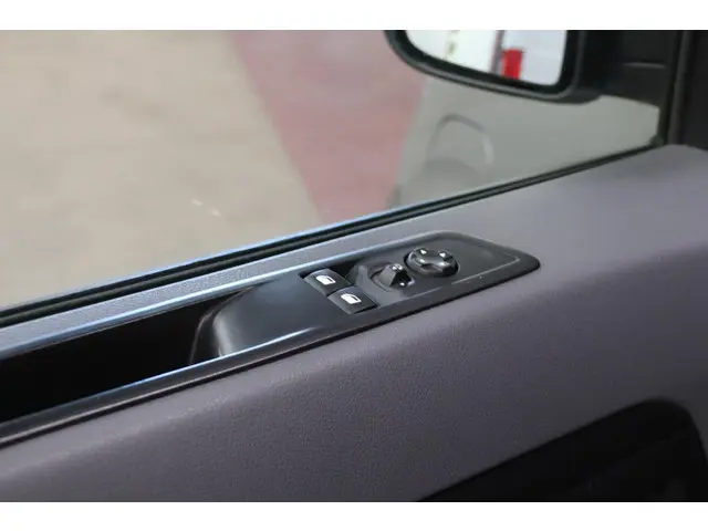 Opel Vivaro-e L2H1 Edition 75 kWh 2021 Elektrisch 13