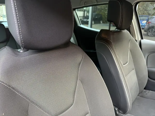 Renault Clio 0.9 TCe ECO Night&Day 2016 Benzine 32