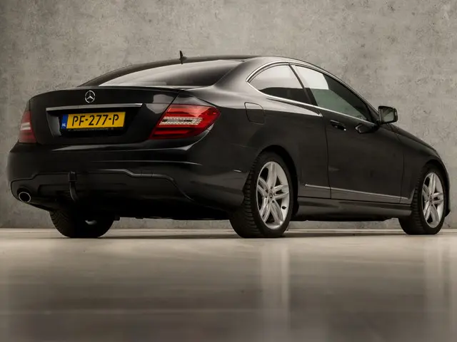 Mercedes-Benz C-Klasse Coupé 180 AMG Sport 2012 Benzine 5