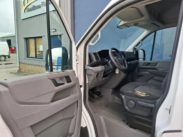 Volkswagen Crafter 35 2.0 TDI L3H3 Trendline 2018 Diesel 18