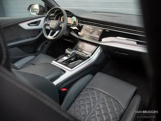 Audi Q8 55 TFSI e quattro S-Line 2021 Hybride Benzine 6