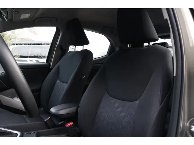 Toyota Yaris 1.5 Hybrid 115 Active 2024 Hybride Benzine 10