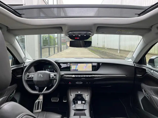 DS DS 4 E-Tense La Première 2022 Hybride Benzine 8