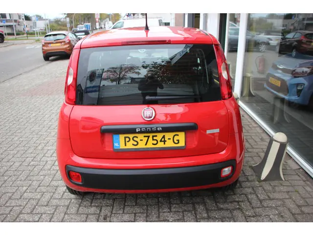 Fiat Panda 0.9 TwinAir Lounge 2017 Benzine 17