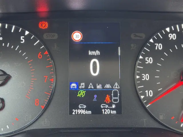 Renault Kangoo 1.3 TCe 100 Luxe L1 2022 Benzine 27