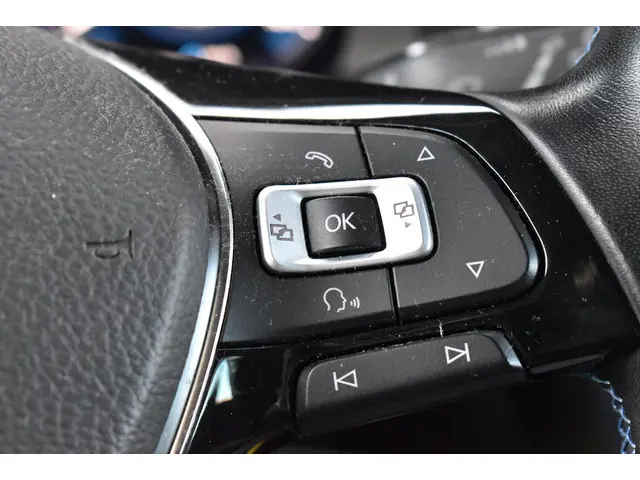 Volkswagen e-Golf e-Golf 2017 Elektrisch 17