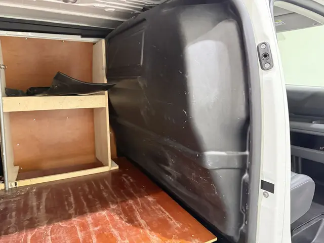 Toyota ProAce Compact 1.5 D-4D Cool Comfort 2021 Diesel 34