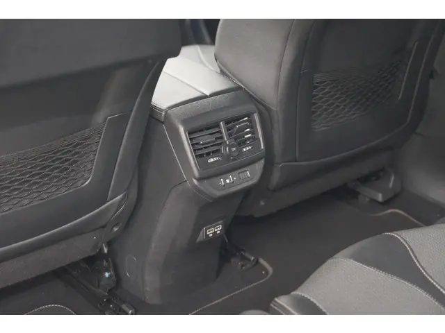 Peugeot 5008 PureTech 130 GT 2024 Benzine 34