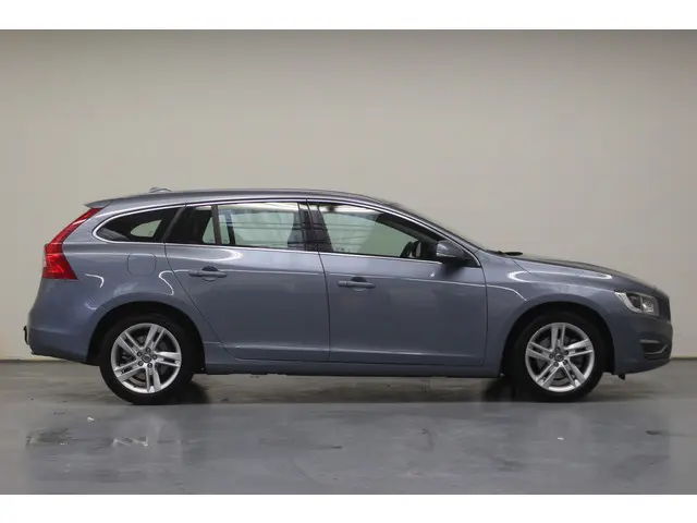 Volvo V60 3