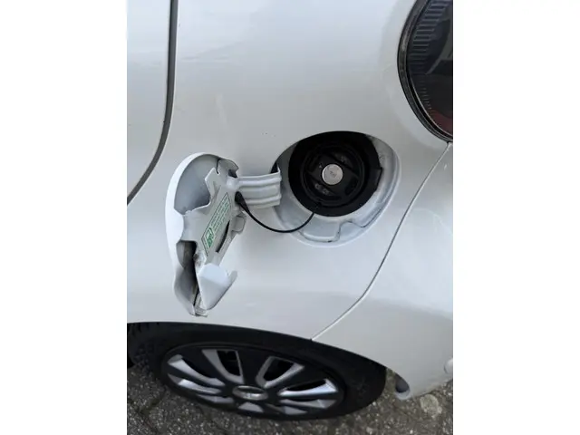 Toyota Aygo 1.0 VVT-i Now 2014 Benzine 19