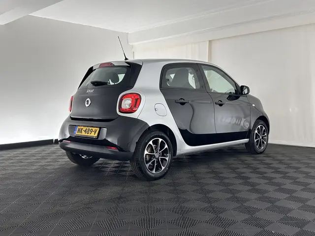 Smart Forfour 1.0 Pure Cool&Audio Pack 2017 Benzine 6