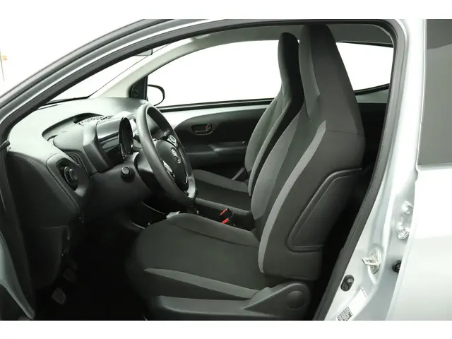 Toyota Aygo 1.0 VVT-i x-fun 2018 Benzine 16