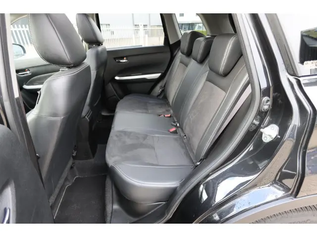 Suzuki Vitara 1.6 High Executive 2016 Benzine 15