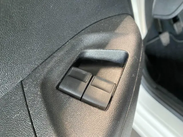 Citroën C1 1.0 e-VTi 5drs Airco NL-auto 2018 Benzine 13