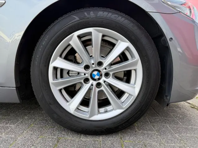 BMW 5 Serie 520i Luxury Edition 2016 Benzine 9