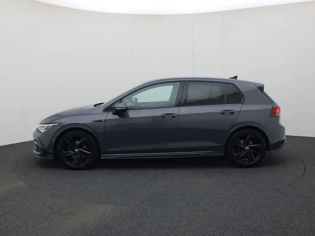 Volkswagen Golf 1.5eTSI/150PK R-Line DSG 2022 Benzine 34