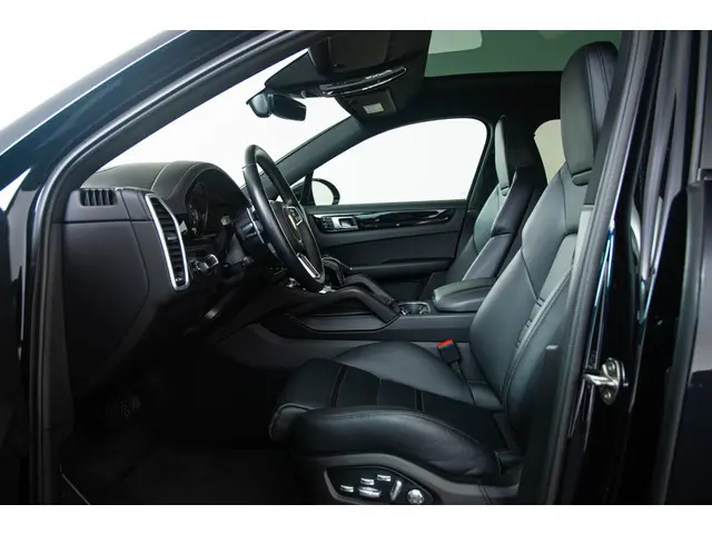 Porsche Cayenne Coupé 3.0 E-Hybrid 2021 Hybride Benzine 4