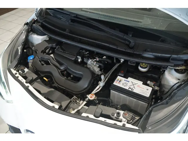 Toyota Aygo 1.0 VVT-i x-play limited 2019 Benzine 18