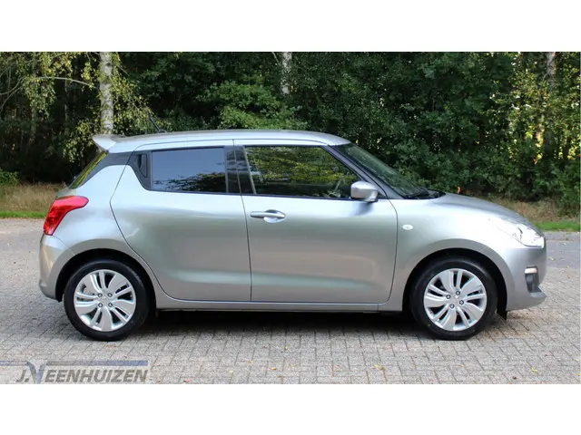 Suzuki Swift 1.2 Select 2018 Benzine 8