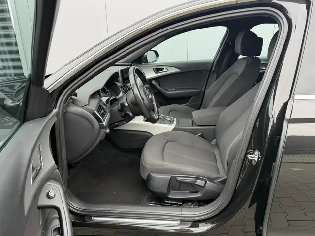 Audi A6 Limousine 2.8 FSI Pro Line Plus 2013 Benzine 11