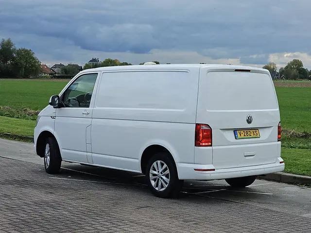 Volkswagen Transporter 2.0 TDI 2019 Diesel 6