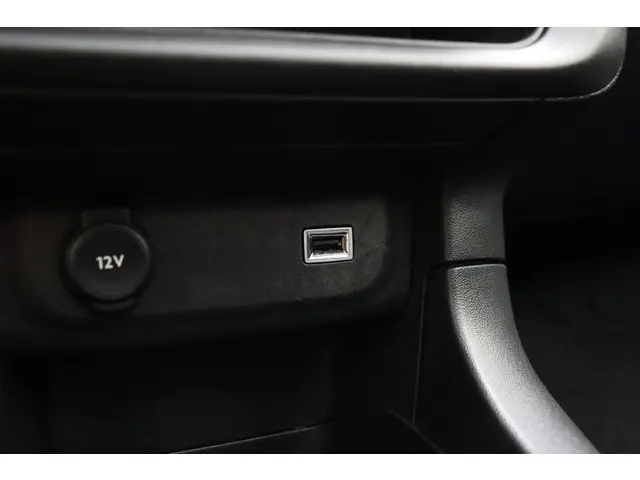Citroën C3 1.2 PureTech S&S Feel Edition 2019 Benzine 23