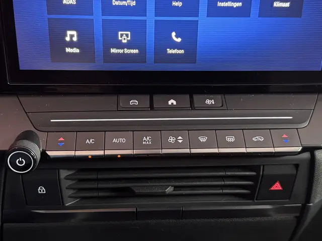 Opel Astra 1.2 Elegance 2022 Benzine 39