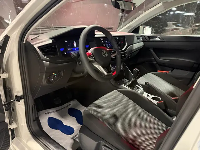 Volkswagen Polo 1.0 MPI Polo 2024 Benzine 11