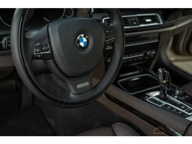 BMW 7 Serie 750d xDrive High Executive 2012 Diesel 29