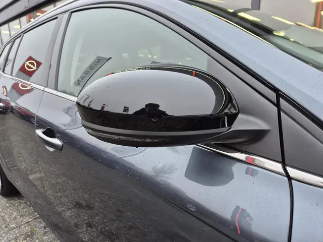 Renault Mégane Estate 1.3 TCe 140 Techno 2023 Benzine 32