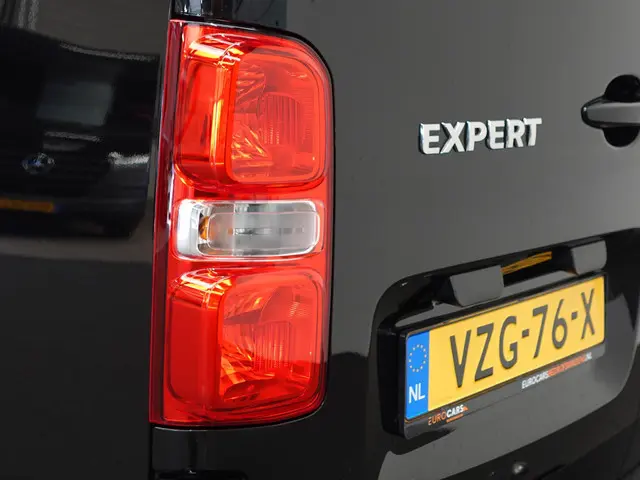 Peugeot Expert 2.0 Hdi 180PK 2023 Diesel 9