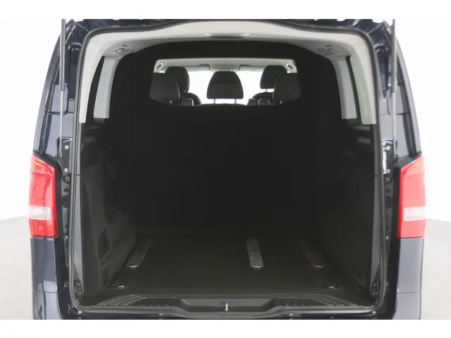 Mercedes-Benz Vito 114 CDI Lang DC Comfort 2018 Diesel 16