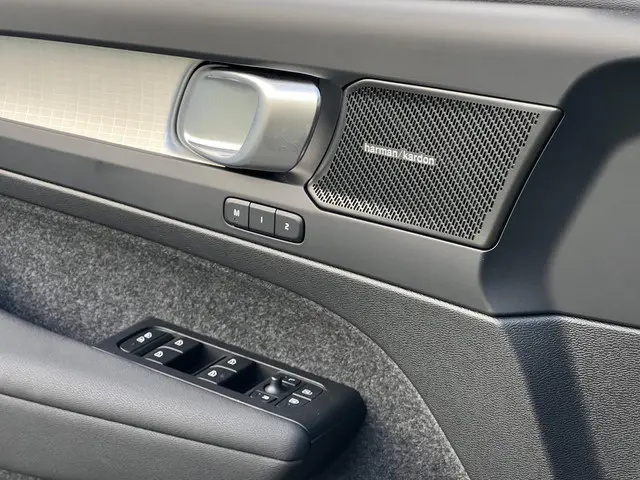 Volvo XC40 2.0 B4 Plus Dark 2025 Benzine 15