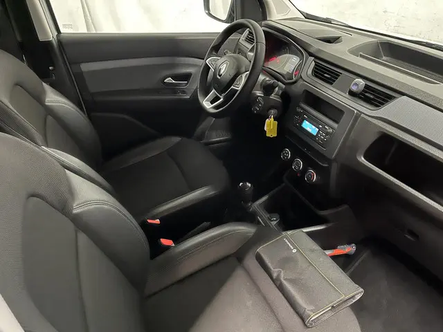 Renault Express 1.5 dCi 75 Comfort 2022 Diesel 13