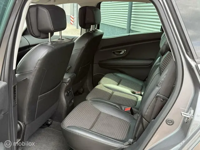 Renault Scénic 1.2 TCe Intens TREKHAAK 2017 Benzine 19